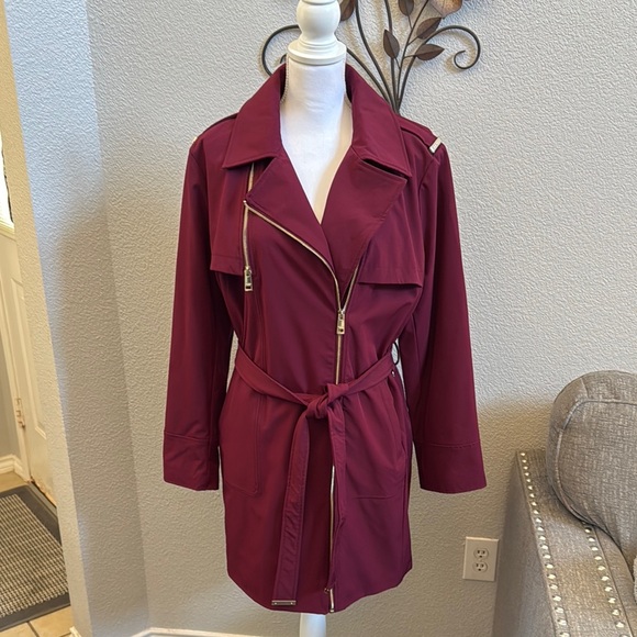 Michael Michael Kors belted raincoat - Picture 4 of 13